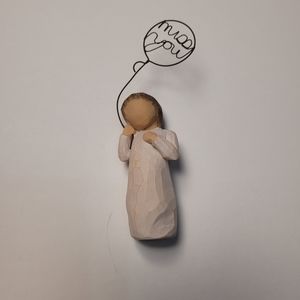 Buy 1 Get 1 🤑 Willow Tree Miss You Statue